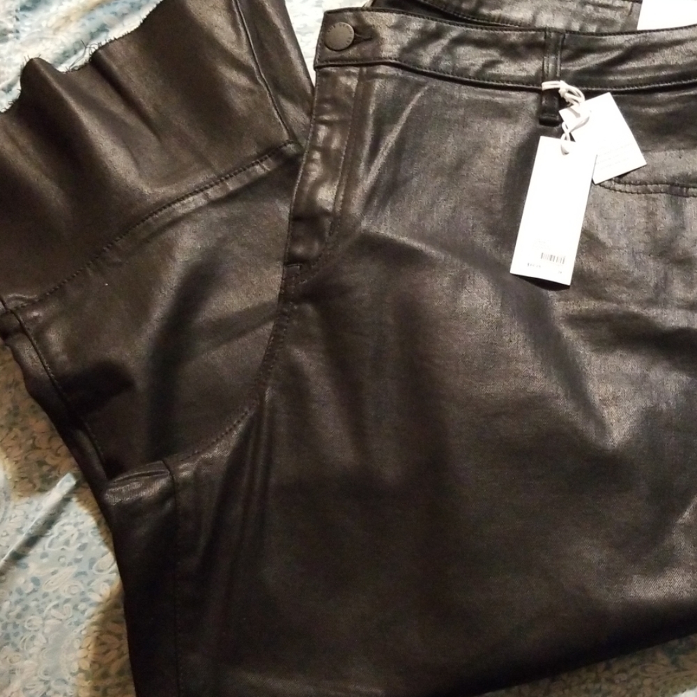 Mid Rise Black Skinny Jeans - Picture 4 of 6